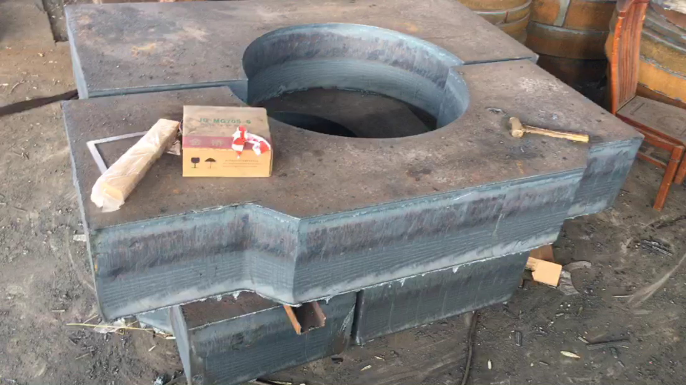 山東省365mm厚鋼板切割軸承座