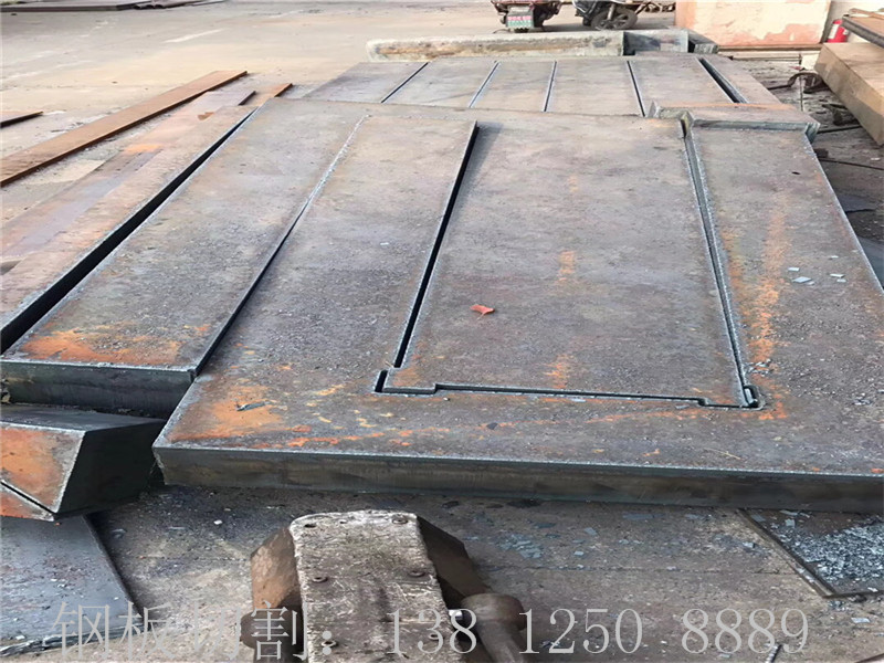 Q235R鋼板切割軋鋼機架