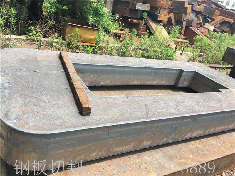 Q345B鋼板切割軋鋼機架